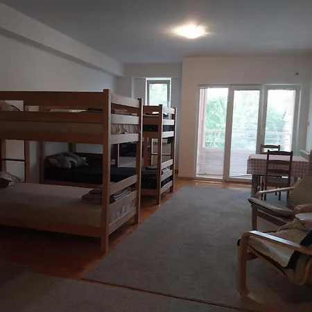 Spacious Hostel *